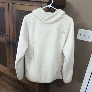 Sherpa North Face pullover